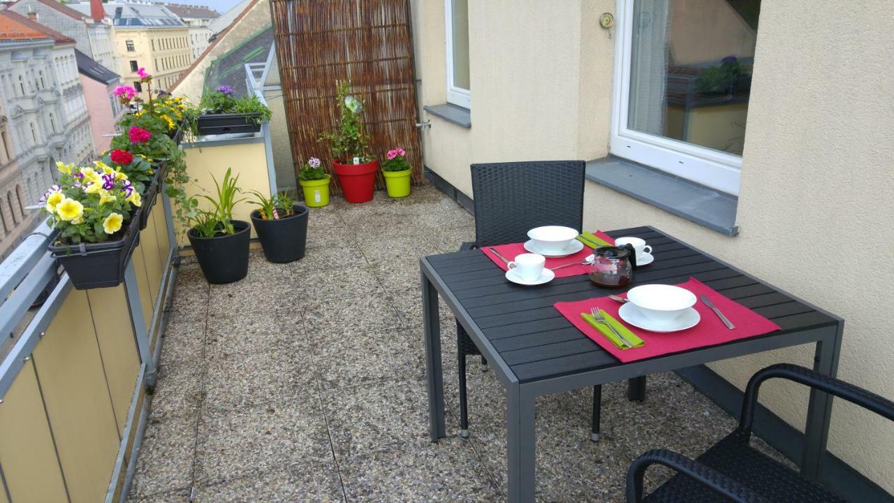 Visit Roof Terrace Morning Sun * Wiedeń